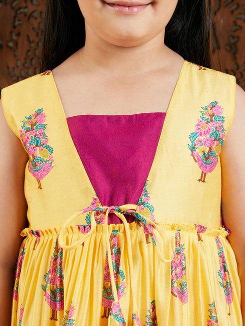 Girl's' Yellow And Pink Ethnic Kurta Pant Set